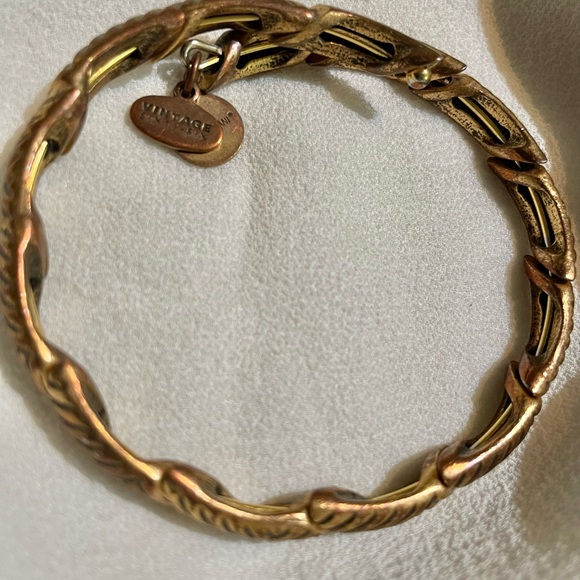 Lot of 14 ALEX & ANI meaningful bracelets, entire lot $121 (total value of $797) - Picture 14 of 14